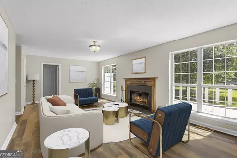 Living - 240 Harkness Rd, Jackson, GA 30233 photo 5 of 6