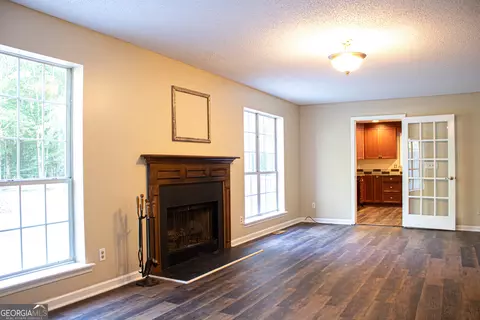 Living - 240 Harkness Rd, Jackson, GA 30233 photo 1 of 6