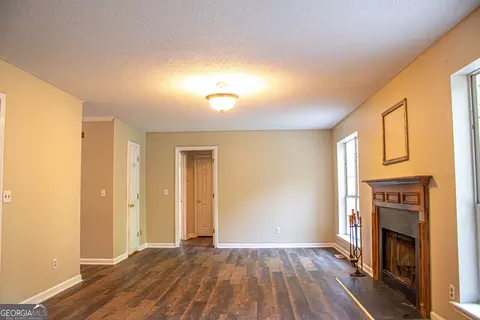 Living - 240 Harkness Rd, Jackson, GA 30233 photo 3 of 6