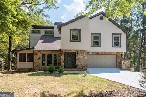 5194 Sunburst Dr, Peachtree Corners, GA 30092