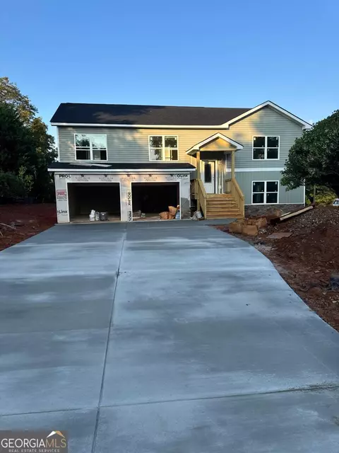 167 Cash St, Cornelia, GA 30531