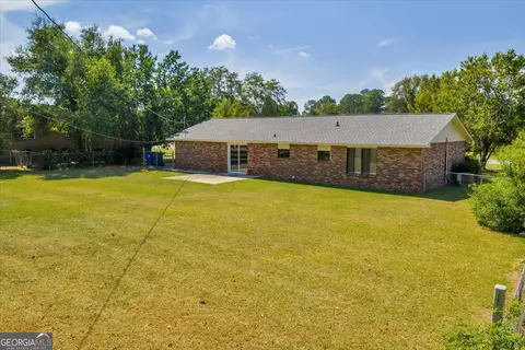 Exterior - 403 Irvindale Dr, Dublin, GA 31021 photo 4 of 4