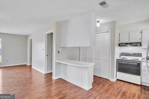 Other - 403 Irvindale Dr, Dublin, GA 31021 photo 7 of 10