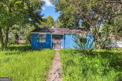 1019 Carter St, Savannah, GA 31415