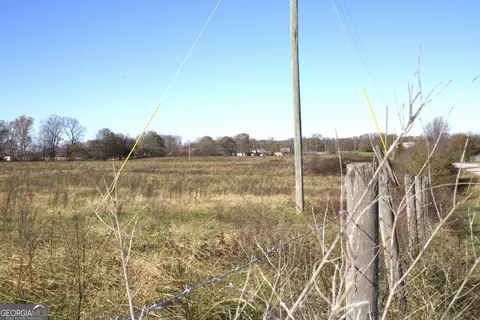 4 Seed Cleaner Road, Hartwell, GA 30643