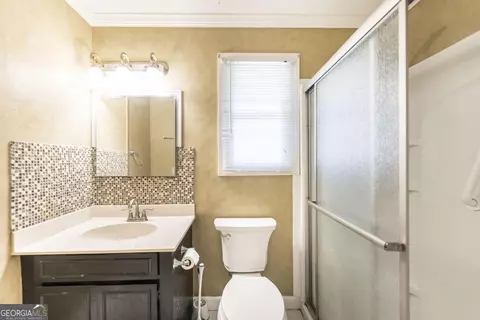 Bath - 124 Echo Ln, Warner Robins, GA 31088 photo 1 of 2