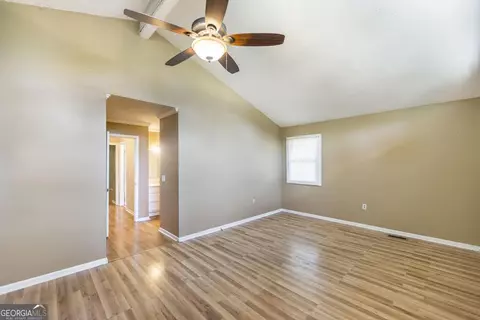 Living - 124 Echo Ln, Warner Robins, GA 31088 photo 8 of 8