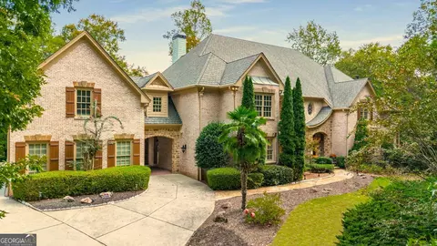 5505 Long Island Dr NW, Sandy Springs, GA 30327