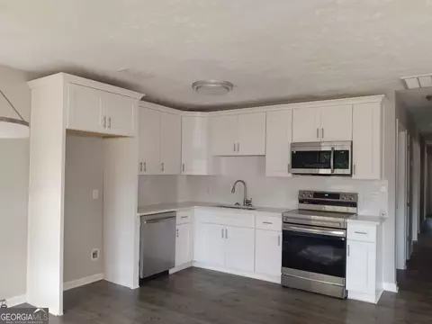 Kitchen - 202 Parker Ln, Lagrange, GA 30240 photo 1 of 1