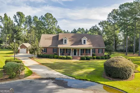 912 Sussex Ct, Dublin, GA 31021