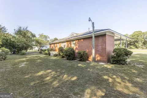 Exterior - 103 Thomas St, Dublin, GA 31021 photo 7 of 9