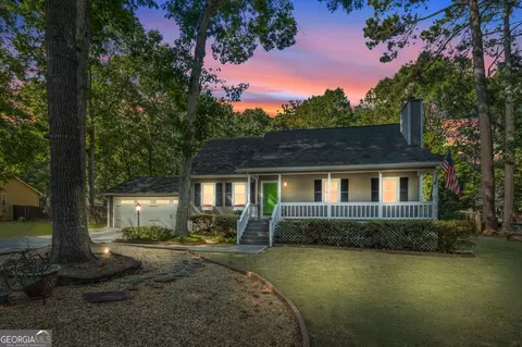 2962 Bayberry Ct, Hampton, GA 30228