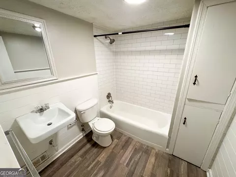 Bath - 201 S Chilton Cres, Lagrange, GA 30240 photo 1 of 4