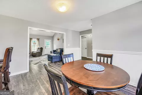 Dining - 106 Dawn Ct, Jackson, GA 30233 photo 2 of 4
