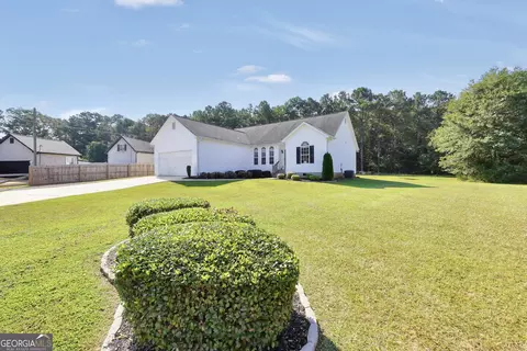 Exterior - 106 Dawn Ct, Jackson, GA 30233 photo 1 of 7