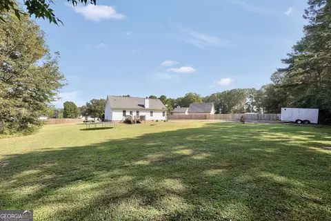 Exterior - 106 Dawn Ct, Jackson, GA 30233 photo 6 of 7