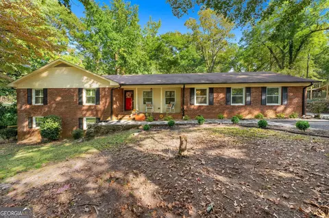 318 Chandler St, Hartwell, GA 30643