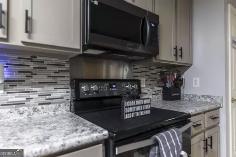 Kitchen - 307 Lancelot Ln, Dublin, GA 31021 photo 1 of 3