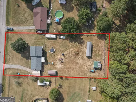 100 Shamrock Dr, Lagrange, GA 30241 photo 2