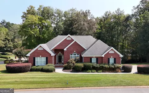 201 E Tennant Cir, Chickamauga, GA 30707