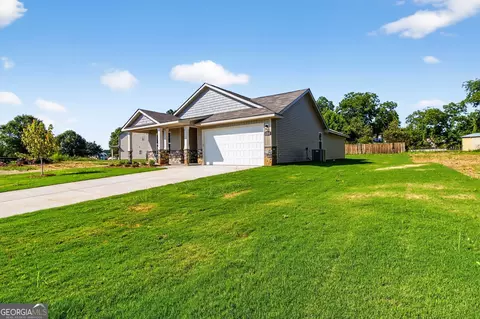 Exterior - 103 Gnome Ct, Perry, GA 31069 photo 3 of 5