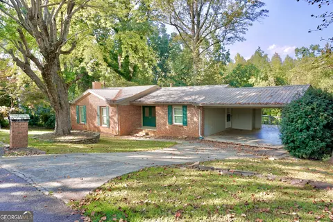 2260 Skyline Dr, Gainesville, GA 30501