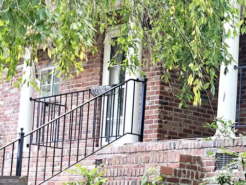 300 Mary Ln, Anniston, AL 36207