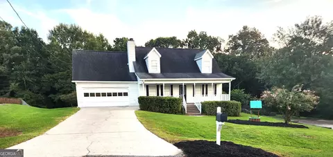 4674 Quail Pointe Dr, Flowery Branch, GA 30542
