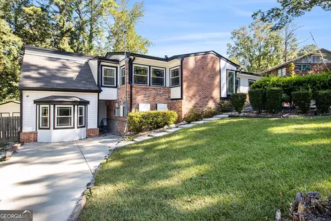 764 Caribbean Dr, Forest Park, GA 30297