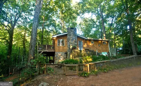 407 Hillside Dr, Clayton, GA 30525