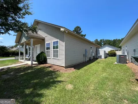 Exterior - 132 Cottage Loop, Dublin, GA 31021 photo 2 of 5