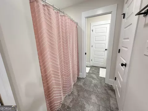 Entry Way - 354 Willow Pointe Dr, Lagrange, GA 30240 photo 10 of 10