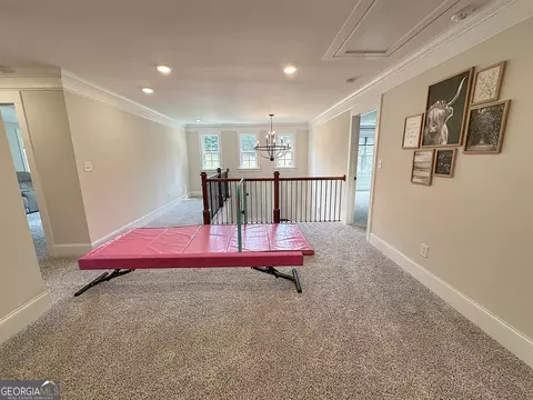 Entry Way - 354 Willow Pointe Dr, Lagrange, GA 30240 photo 7 of 10