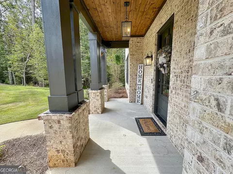 Exterior - 354 Willow Pointe Dr, Lagrange, GA 30240 photo 4 of 17