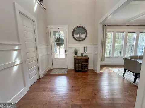 Entry Way - 354 Willow Pointe Dr, Lagrange, GA 30240 photo 4 of 10