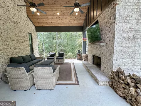 Exterior - 354 Willow Pointe Dr, Lagrange, GA 30240 photo 11 of 17