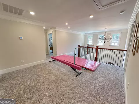 Entry Way - 354 Willow Pointe Dr, Lagrange, GA 30240 photo 6 of 10