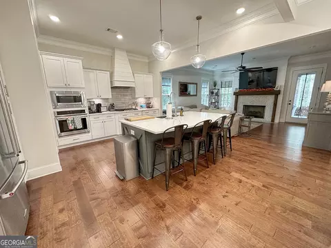 Kitchen - 354 Willow Pointe Dr, Lagrange, GA 30240 photo 6 of 7