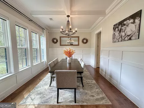 Dining - 354 Willow Pointe Dr, Lagrange, GA 30240 photo 1 of 7