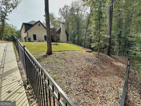 Exterior - 354 Willow Pointe Dr, Lagrange, GA 30240 photo 14 of 17