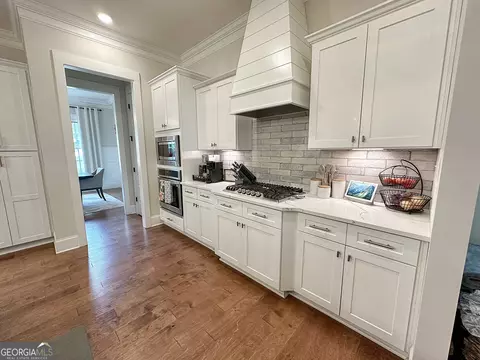 Kitchen - 354 Willow Pointe Dr, Lagrange, GA 30240 photo 7 of 7