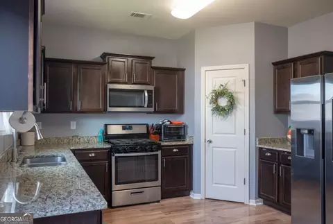 728 Independence Ave, Pendergrass, GA 30567 photo 6
