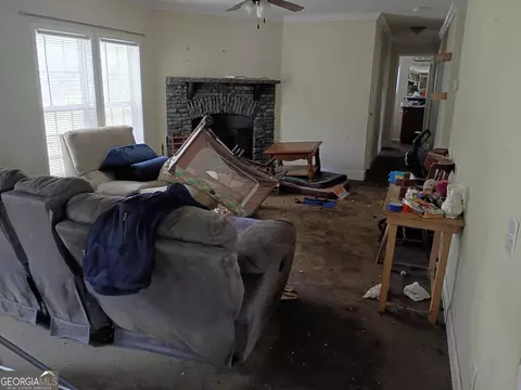 Living - 114 Victory Dr, Collins, GA 30421 photo 1 of 2