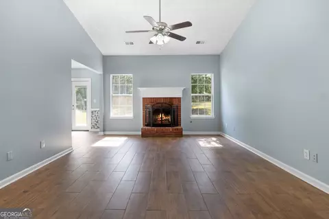 Living - 126 Elmwood Dr, Hampton, GA 30228 photo 1 of 2