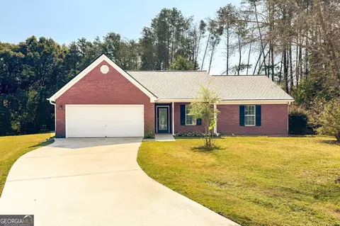 Exterior - 126 Elmwood Dr, Hampton, GA 30228 photo 2 of 6