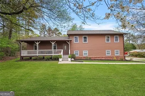 3916 S Martin Way, Lithia Springs, GA 30122