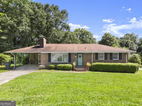296 Grand Ave, Cornelia, GA 30531