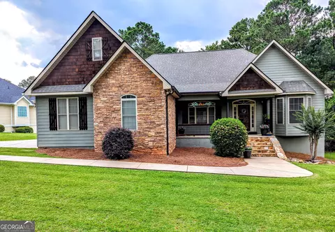 291 Greystone Dr, Milledgeville, GA 31061