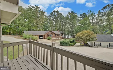 Exterior - 120 Ridgemore Cir, Toccoa, GA 30577 photo 6 of 12
