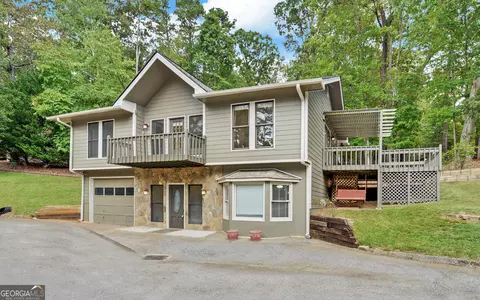 120 Ridgemore Cir, Toccoa, GA 30577